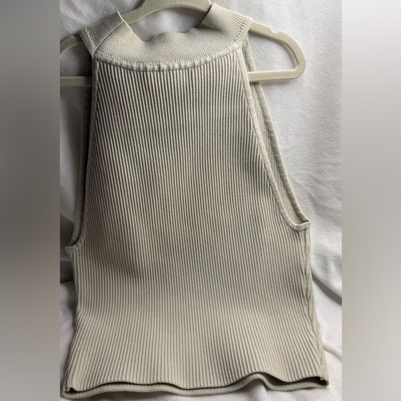 Aritzia Babaton Cream Sculpt Knit Mockneck Tank Sz Small - Picture 2 of 5